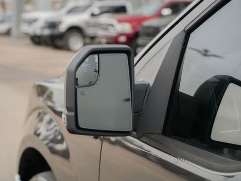 Used 2015 Ford F150 XLT w/ Equipment Group 302A Luxury image 16