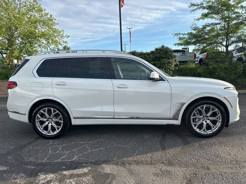 Used 2023 BMW X7 xDrive40i AWD/4WD image 9