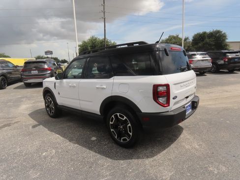 Used 2024 Ford Bronco Sport Outer Banks AWD/4WD image 16