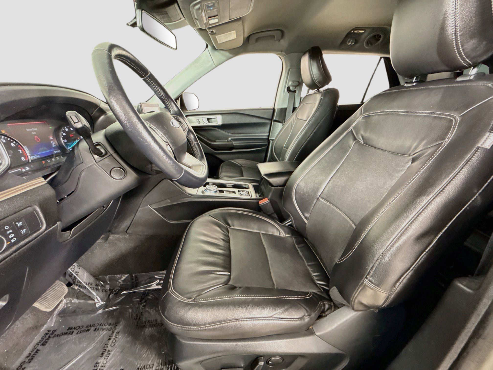 Used 2023 Ford Explorer Limited w/ Equipment Group 301A AWD/4WD image 23