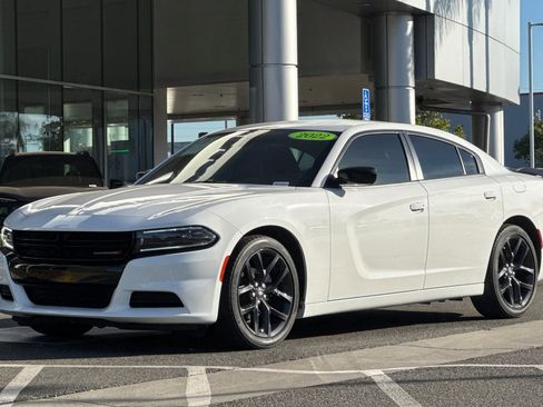 Used 2022 Dodge Charger SXT w/ Blacktop Package image 8