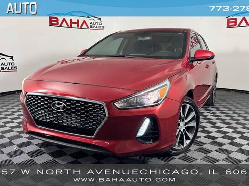 Used 2019 Hyundai Elantra GT FWD image 1