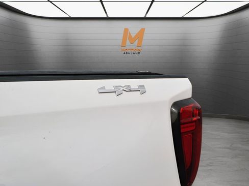 Used 2022 GMC Sierra 1500 Elevation w/ LPO, Elevation Black Package image 25