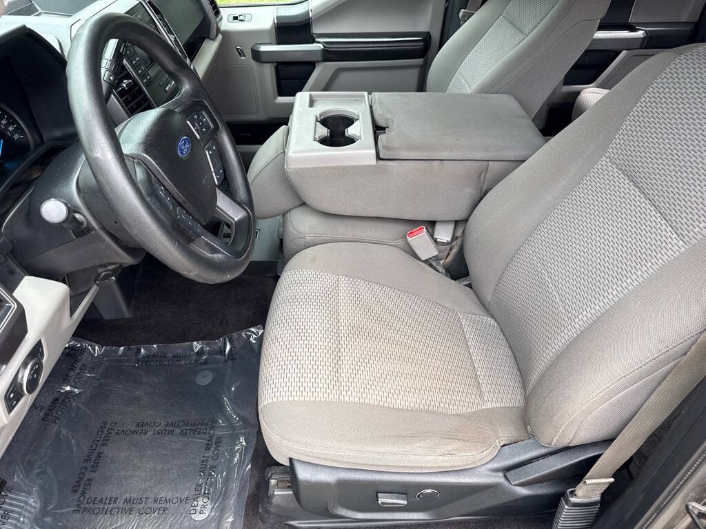 Used 2017 Ford F150 XLT AWD/4WD image 10