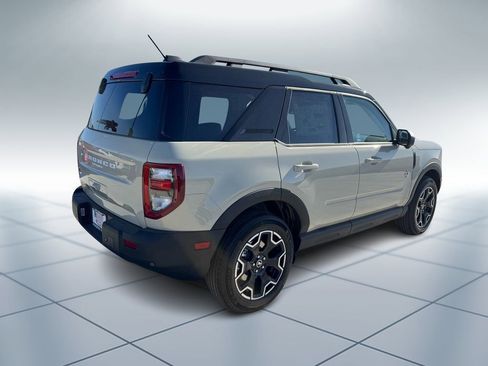 New 2025 Ford Bronco Sport Outer Banks w/ Outer Banks Tech Package+ AWD/4WD image 3
