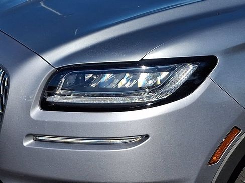 Certified 2023 Lincoln Nautilus Reserve AWD/4WD image 9