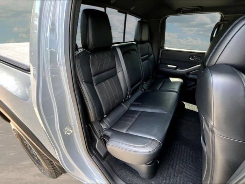 Used 2022 Nissan Frontier PRO-4X w/ Pro-4X Premium Package AWD/4WD image 28