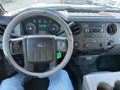 Used 2016 Ford F250 XL w/ Power Equipment Group image 6