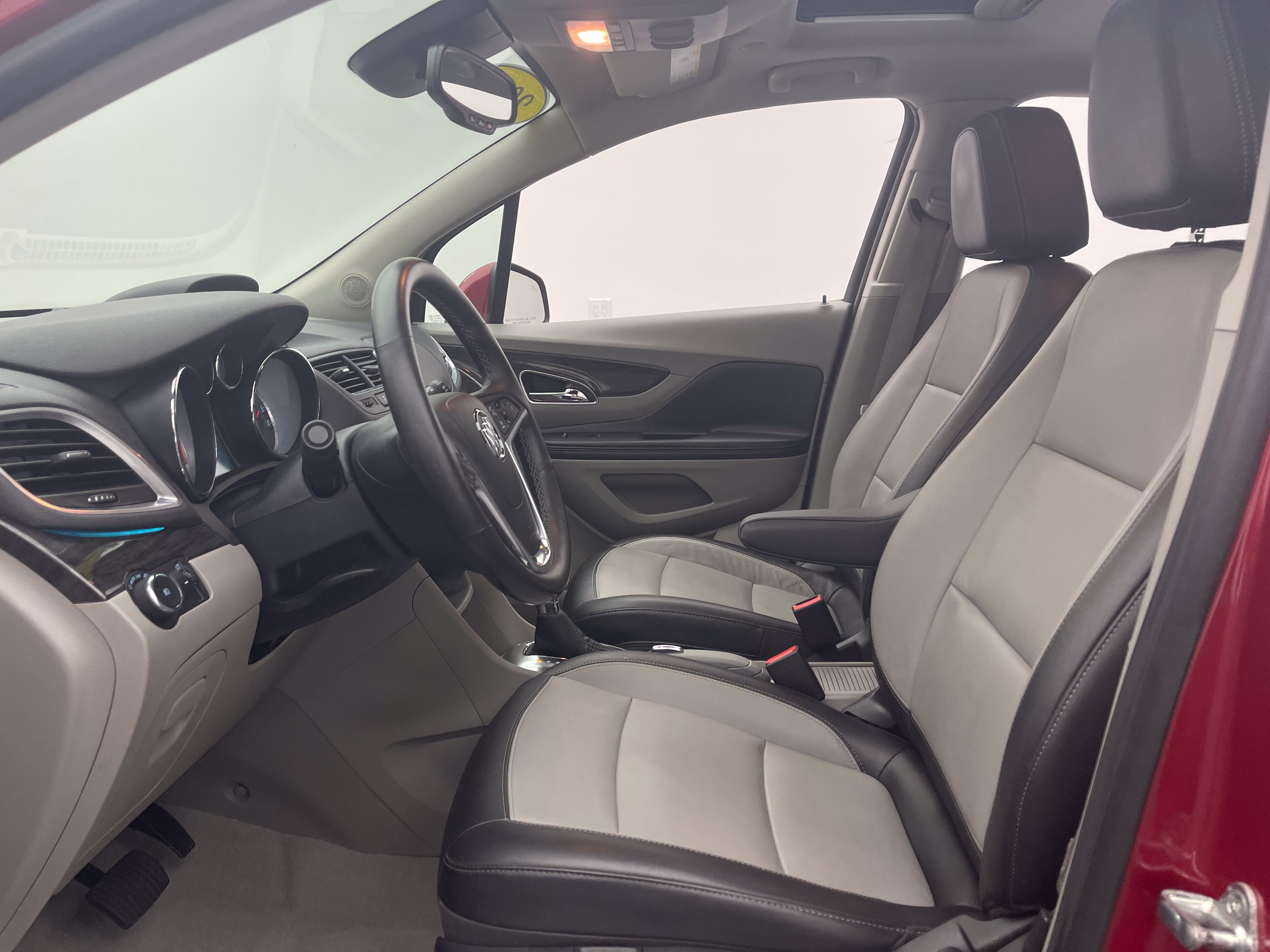 Used 2016 Buick Encore Leather FWD image 17