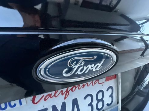 Used 2018 Ford Fiesta SE FWD image 18
