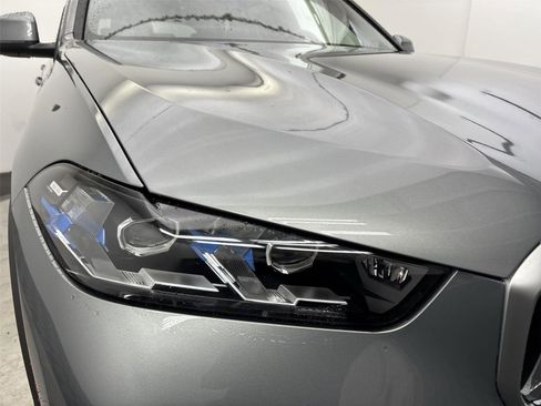 New 2026 BMW X5 xDrive50e w/ Climate Comfort Package image 18