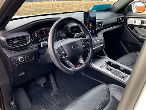 Used 2020 Ford Explorer ST w/ Premium Technology Package image 15
