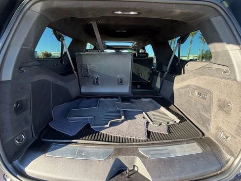Used 2023 Cadillac Escalade ESV Sport Platinum w/ LPO, ONYX Package image 25