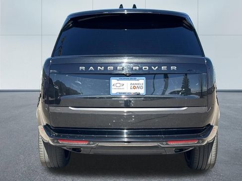 Used 2024 Land Rover Range Rover SE image 4