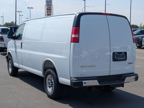 New 2025 GMC Savana 2500 Work Van w/ Safety Package image 3