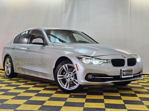 Used 2018 BMW 330i Sedan image 1