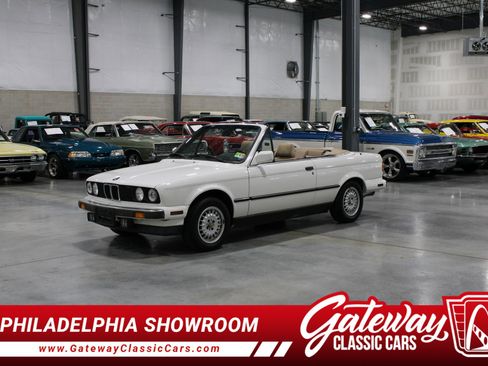 Used 1988 BMW 325i Convertible image 1