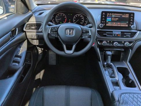 Used 2018 Honda Accord EX image 15