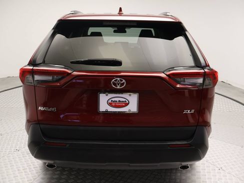 Used 2024 Toyota RAV4 XLE FWD image 10