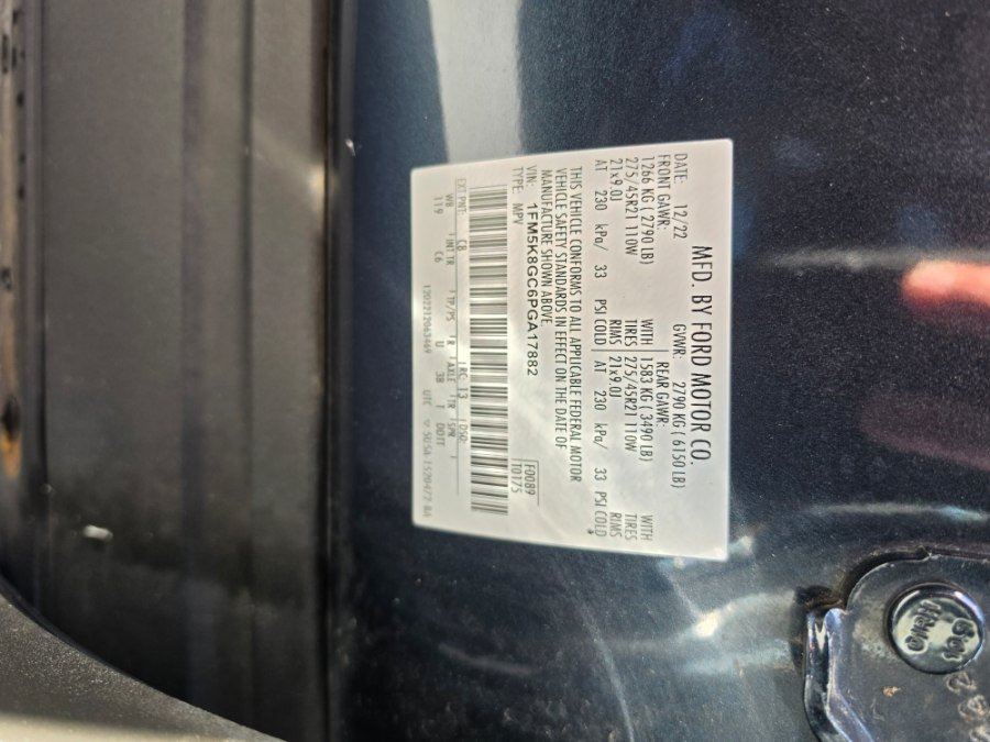 Used 2023 Ford Explorer ST AWD/4WD image 13
