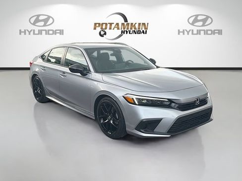 Used 2024 Honda Civic Sport image 3