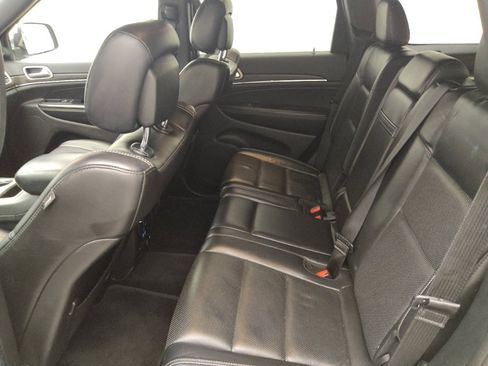 Used 2017 Jeep Grand Cherokee Limited w/ Luxury Group II RWD image 18