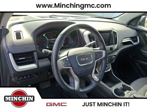 Used 2023 GMC Terrain SLT w/ Tech Package image 10