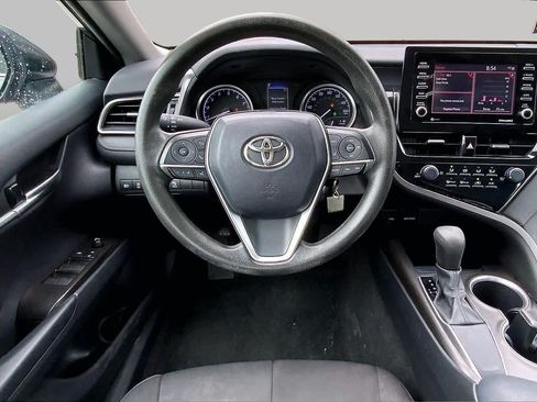 Used 2021 Toyota Camry LE FWD image 6