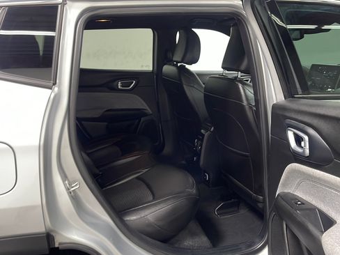 Used 2024 Jeep Compass Latitude AWD/4WD image 20