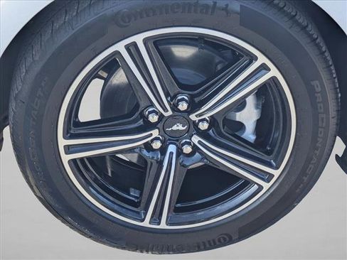 Used 2025 Ford Mustang Coupe RWD image 22