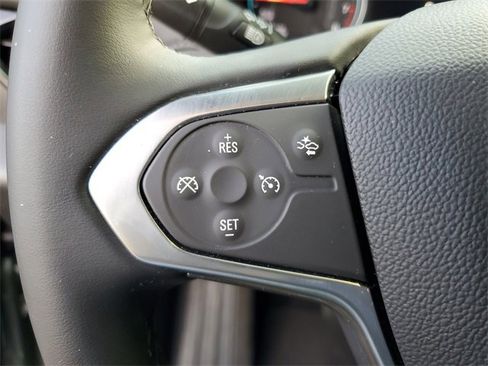 Certified 2023 Chevrolet Traverse LT image 30