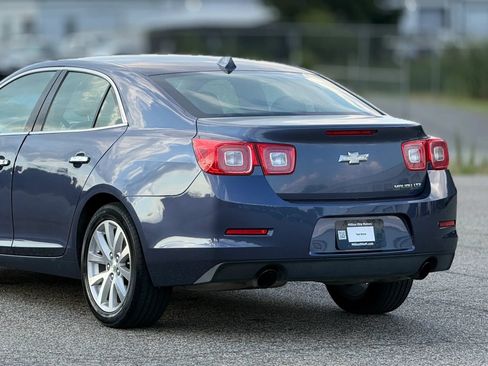 Used 2013 Chevrolet Malibu LTZ FWD image 16