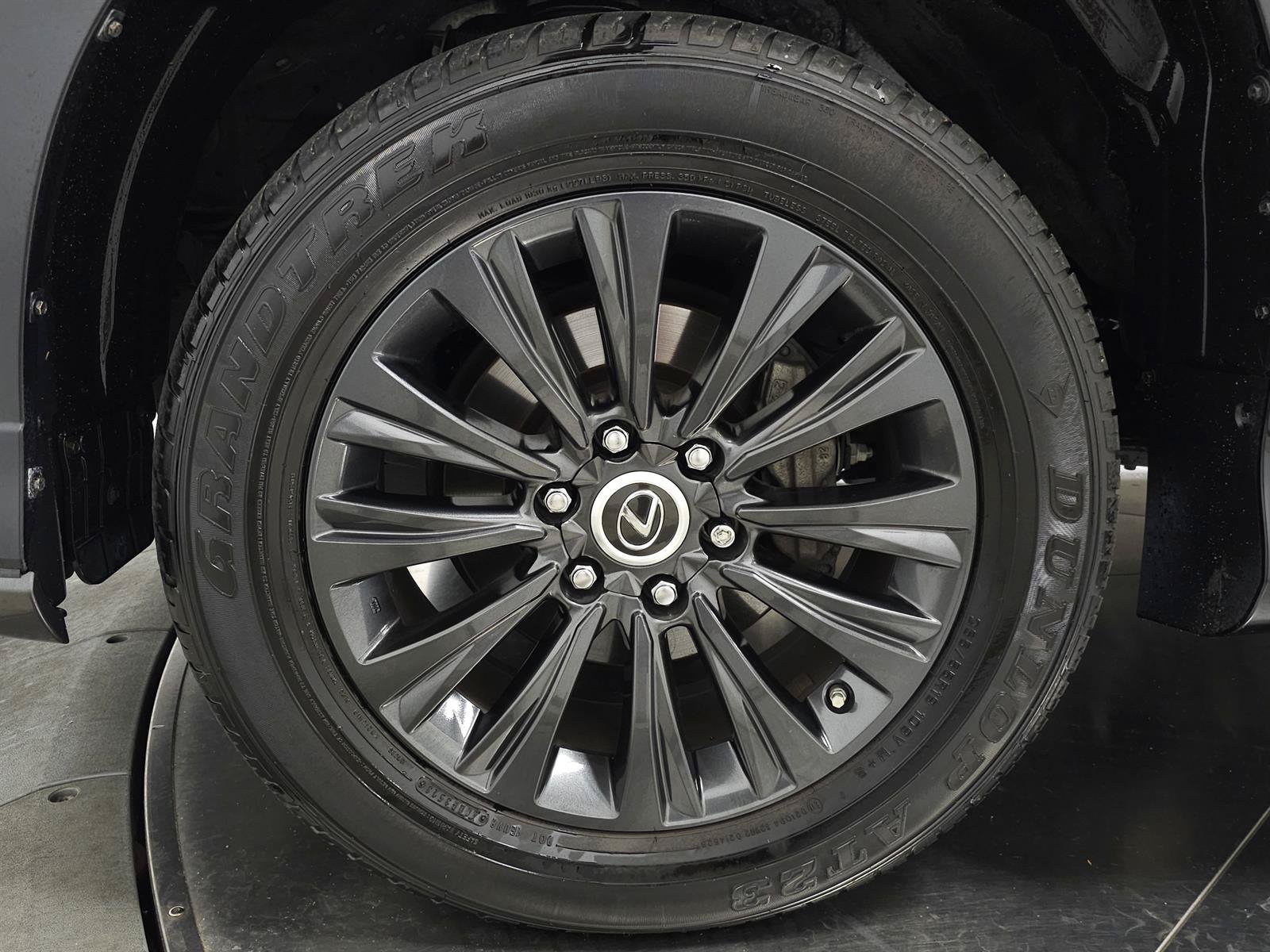 Certified 2023 Lexus GX 460 Premium AWD/4WD image 12