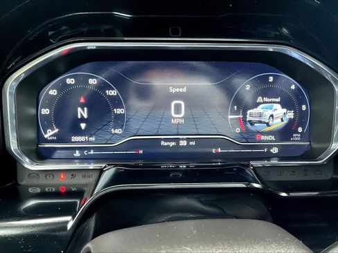 Used 2025 GMC Sierra 1500 SLT image 9