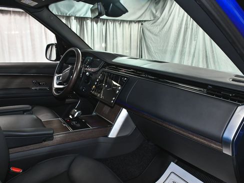 Used 2024 Land Rover Range Rover Autobiography image 65
