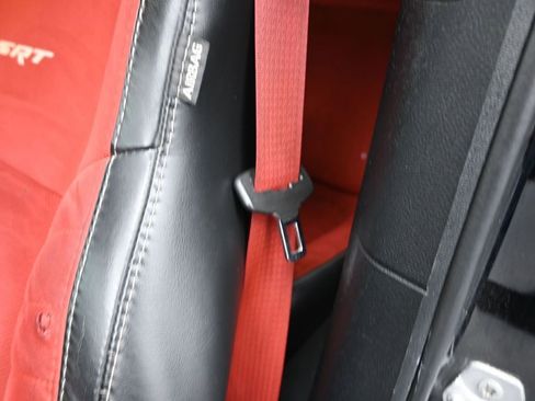 Used 2016 Dodge Challenger SRT Hellcat image 29