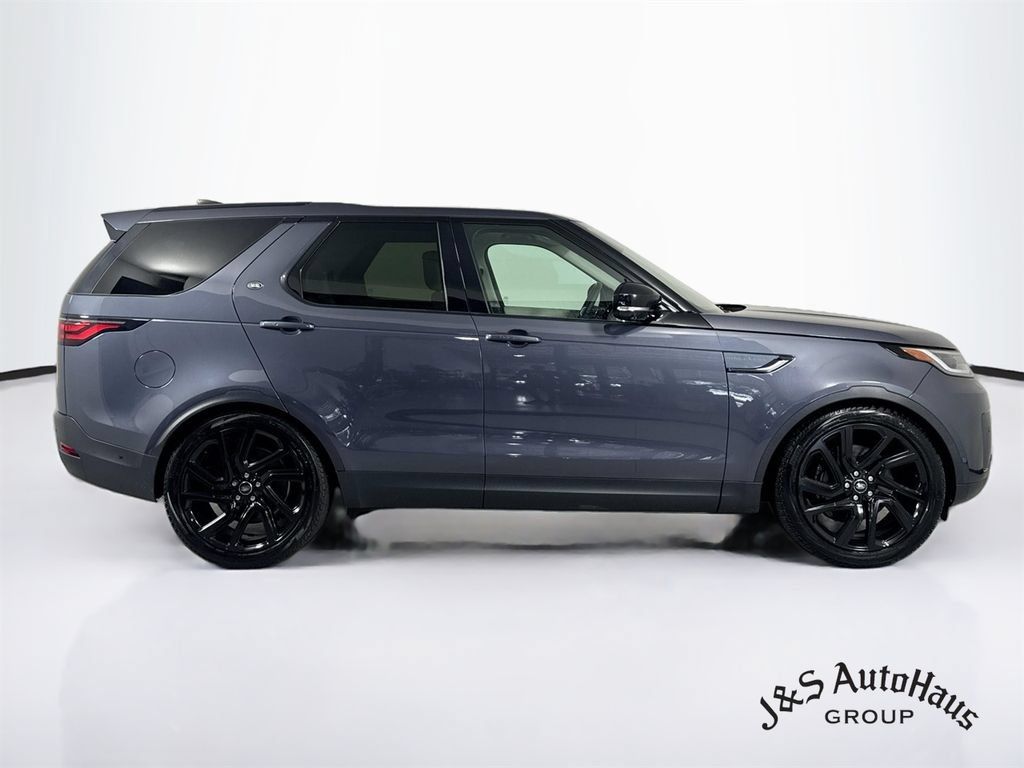 Used 2024 Land Rover Discovery S AWD/4WD image 8