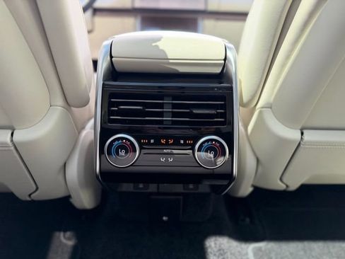 New 2026 Land Rover Range Rover Long Wheelbase SE AWD/4WD image 15