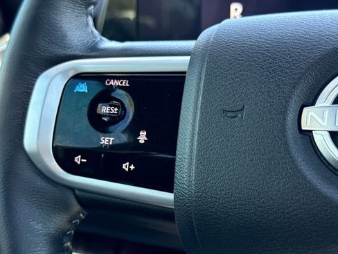 Used 2025 Nissan Armada Platinum image 29