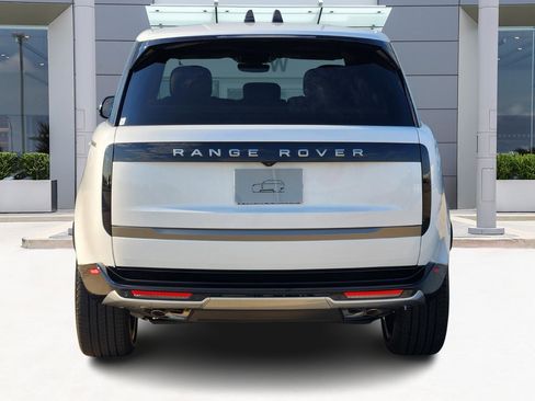 New 2025 Land Rover Range Rover SE image 6