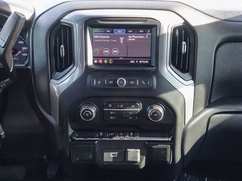 Used 2020 Chevrolet Silverado 1500 Custom Trail Boss w/ Custom Convenience Package image 13