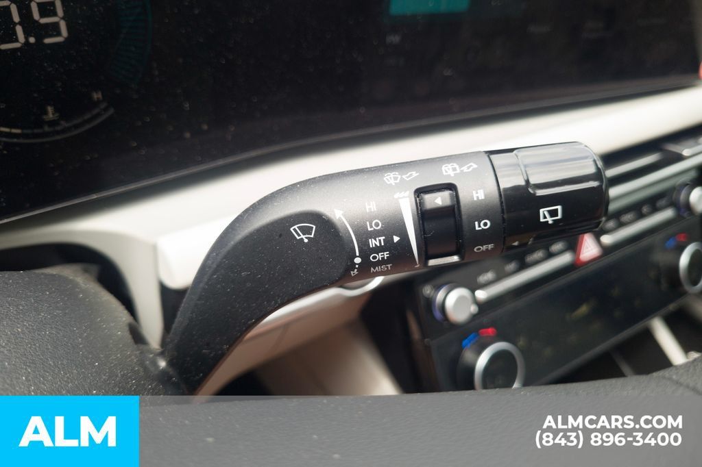Certified 2025 Hyundai Tucson SEL FWD image 15