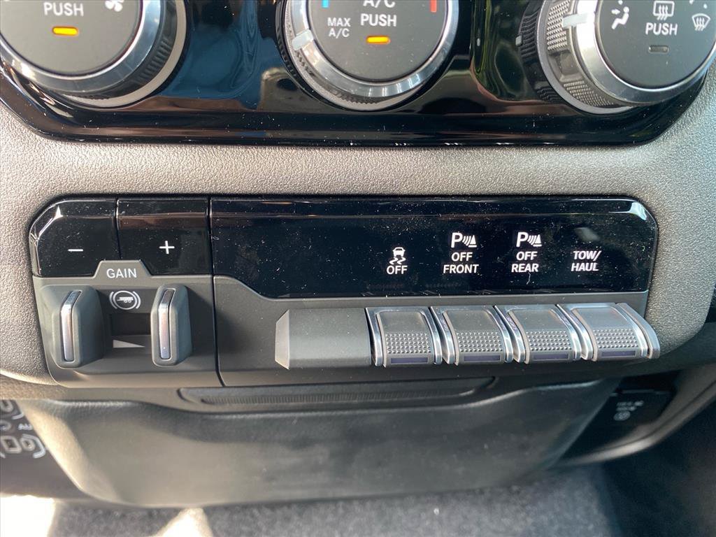 New 2026 RAM 1500 Warlock AWD/4WD image 10