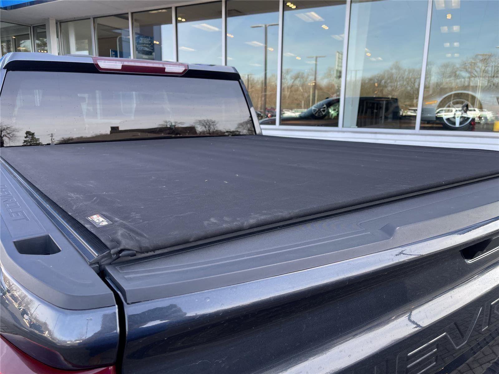 Used 2022 Chevrolet Silverado 1500 RST w/ LPO, Blackout Package AWD/4WD image 39