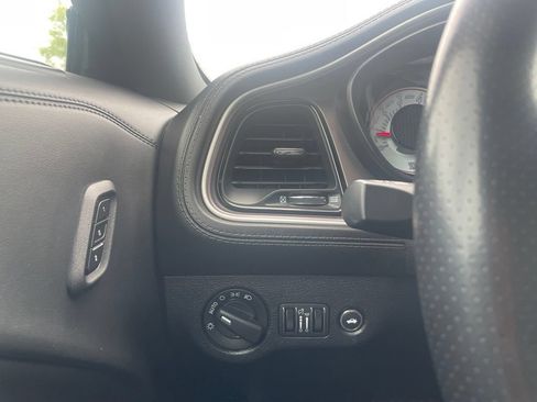 Used 2022 Dodge Challenger R/T Scat Pack RWD image 15