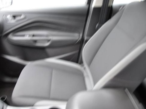 Used 2016 Ford Escape S FWD image 22