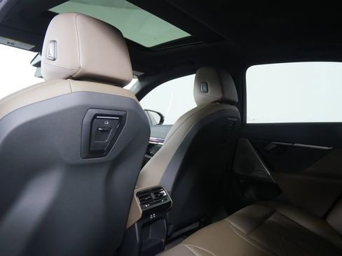 Certified 2026 BMW i5 eDrive40 w/ M Sport Package image 19