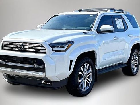 Used 2025 Toyota 4Runner Limited AWD/4WD image 2