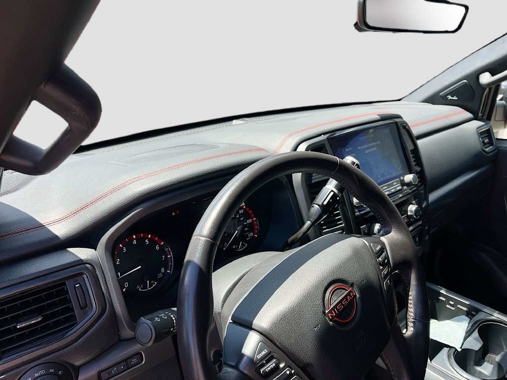 Used 2024 Nissan Titan PRO-4X w/ Pro-4x Convenience Package AWD/4WD image 9