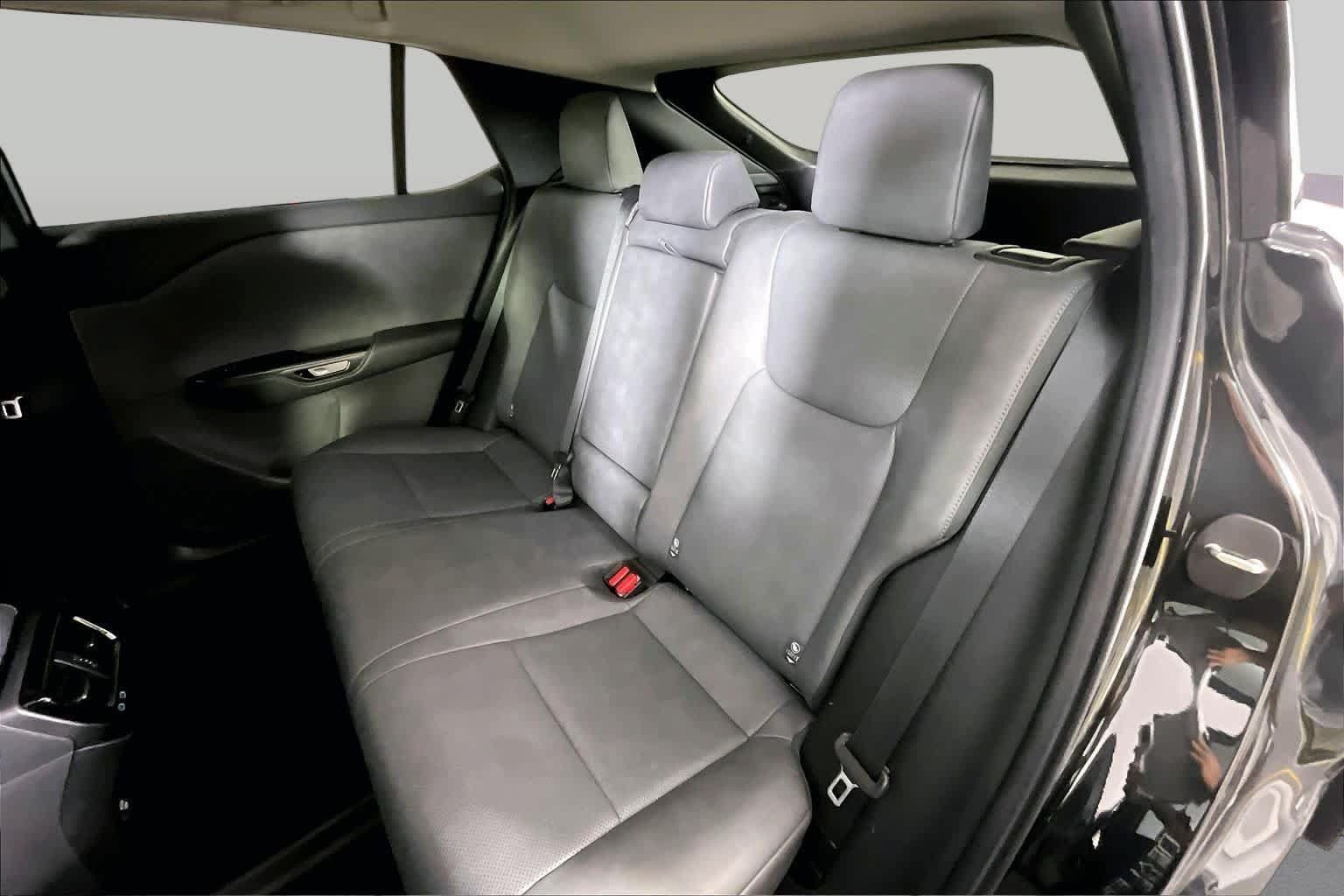 Used 2023 Lexus RZ 450e Premium w/ Technology Package AWD/4WD image 17
